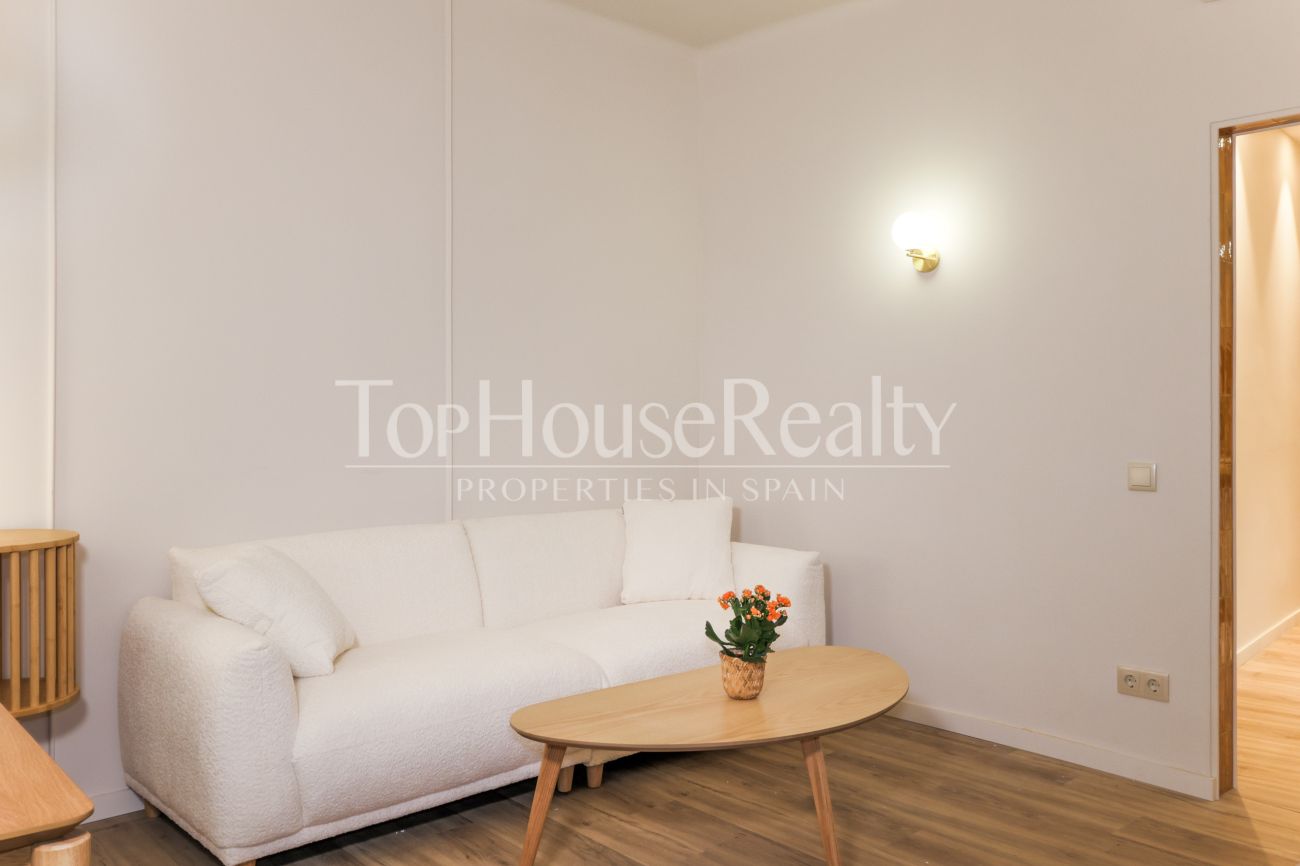 Fully renovated apartment at the foot of Montjuïc