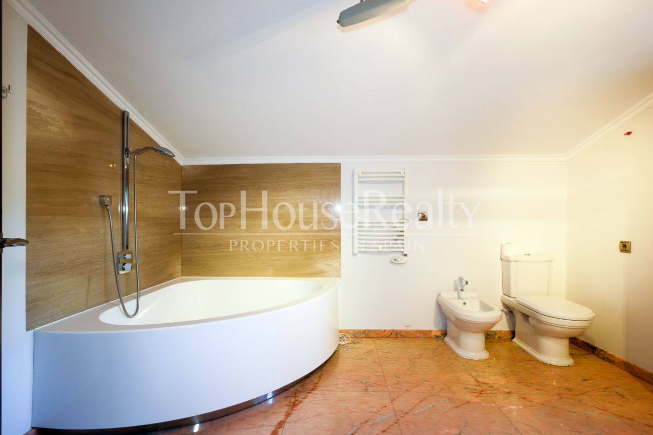 Villa in Gavà Mar — second line to the sea with private garden, pool and privacy