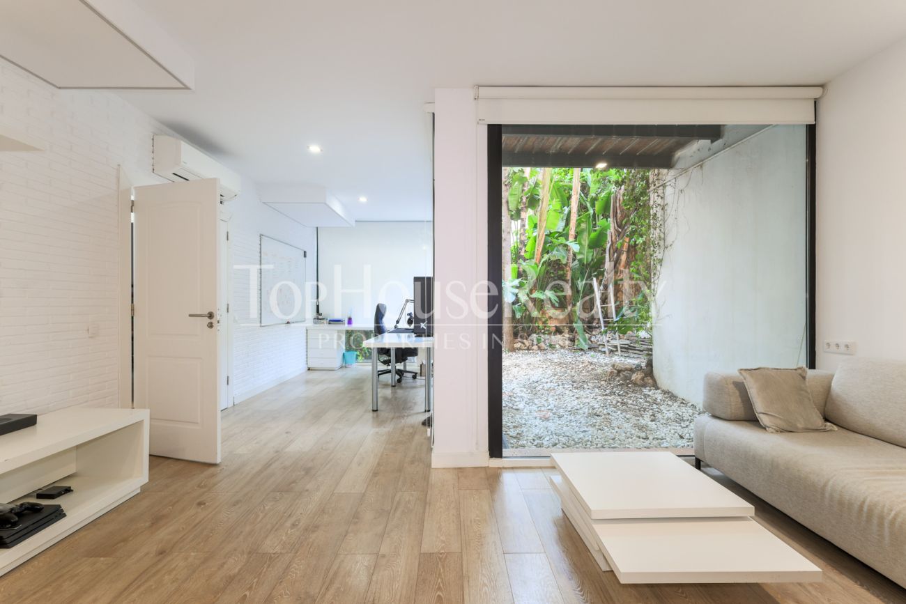 Sea view house in Castelldefels — cozy design with terraces and pool