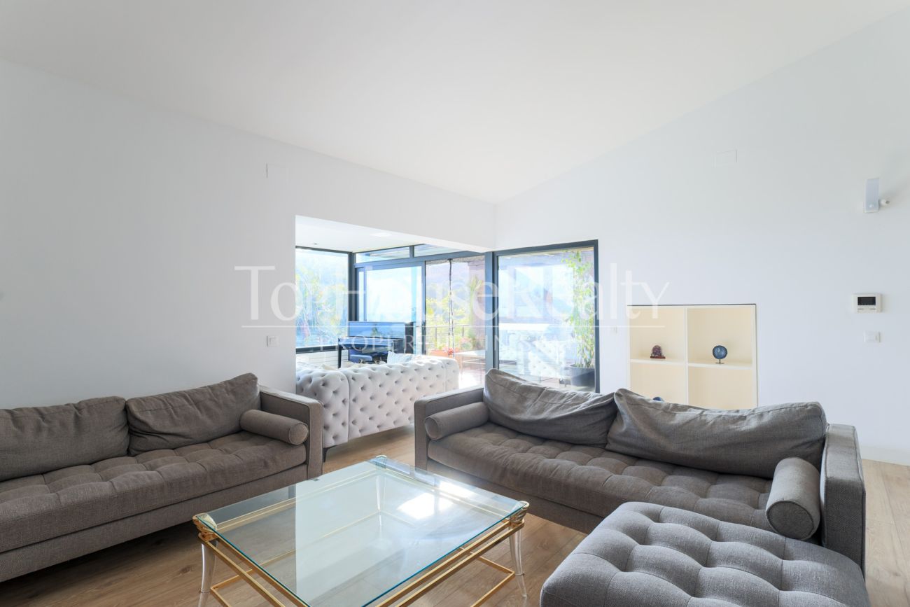 Sea view house in Castelldefels — cozy design with terraces and pool