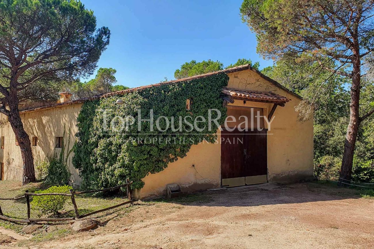 Two properties in Caldes de Malavella