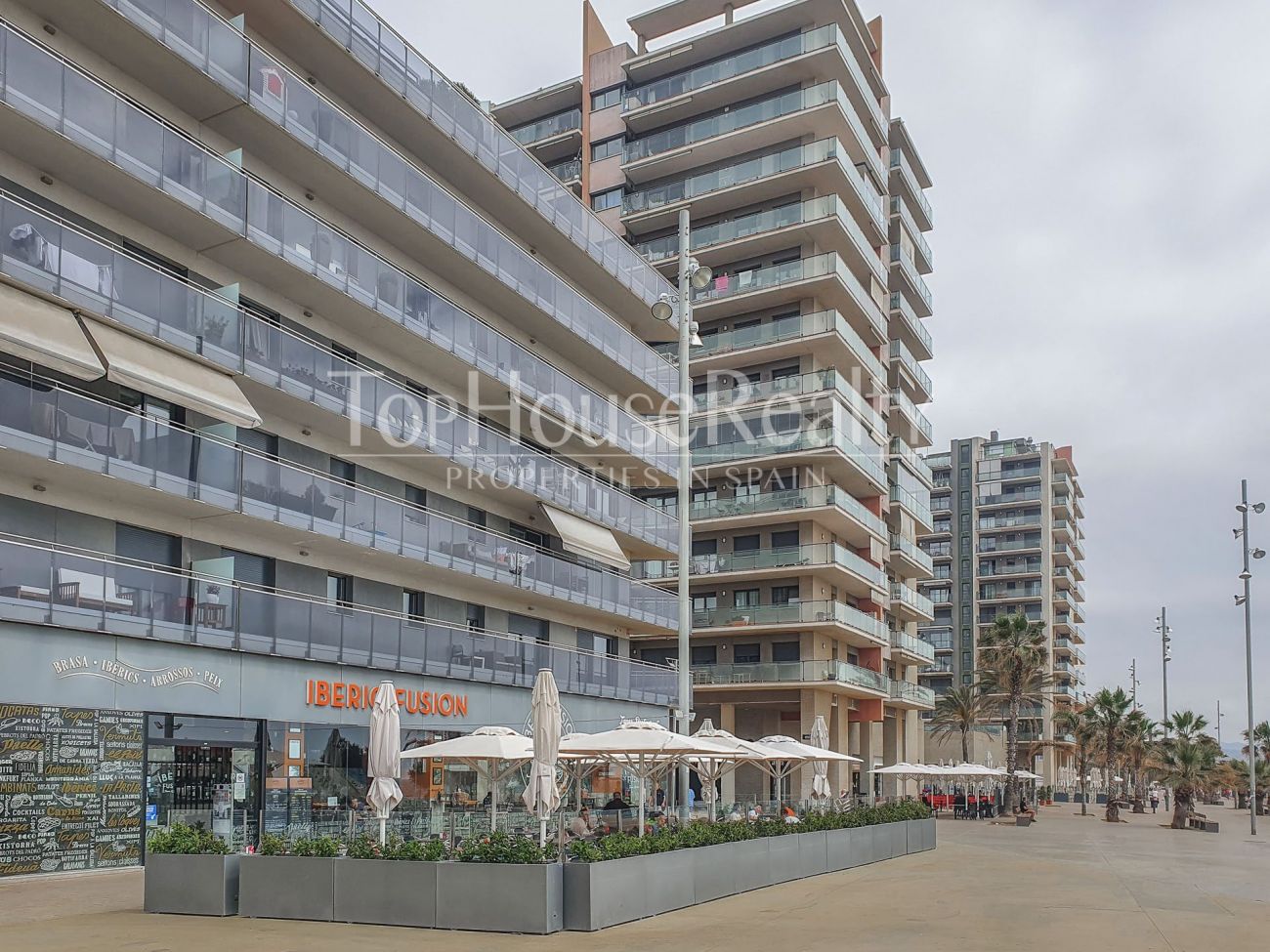 Espectacular apartamento con vistas al mar en primera línea de Badalona