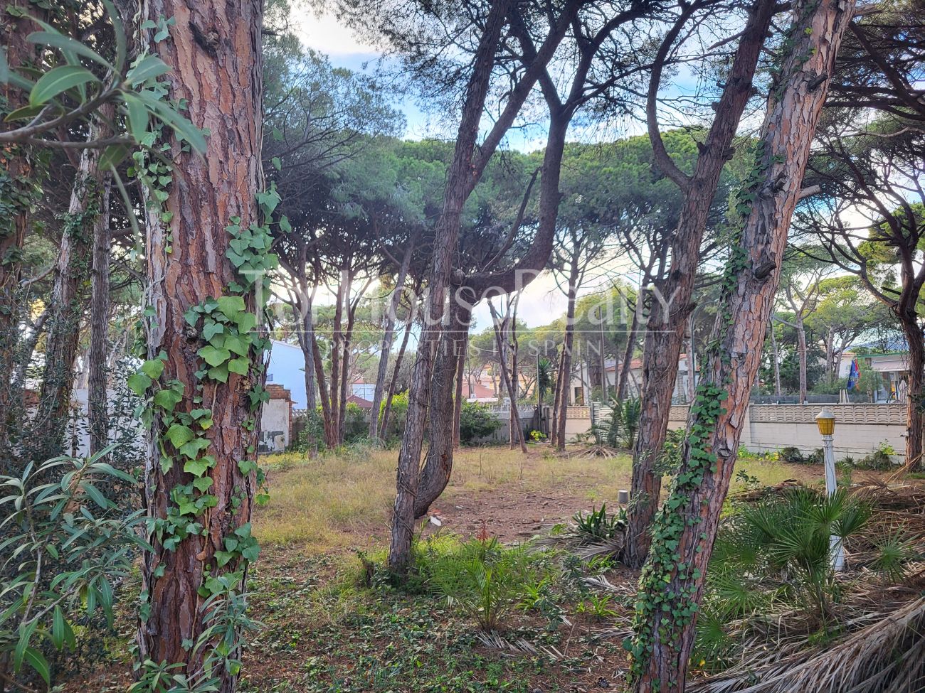 Exclusive Plot for a Single-Family Home in Castelldefels Beach