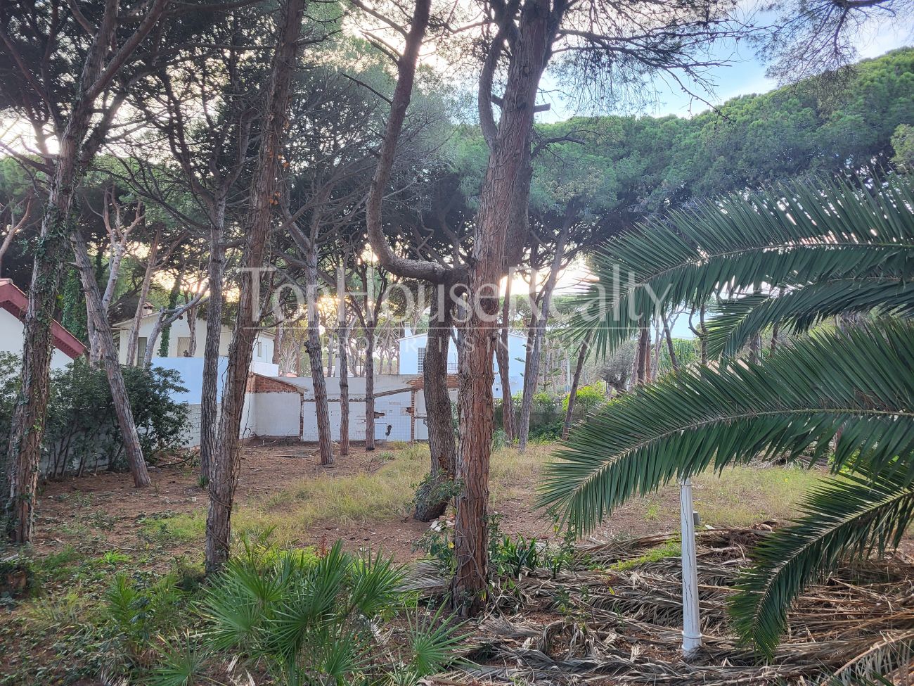 Exclusive Plot for a Single-Family Home in Castelldefels Beach