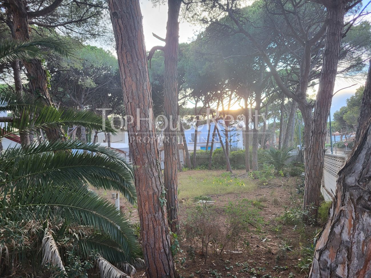 Exclusive Plot for a Single-Family Home in Castelldefels Beach