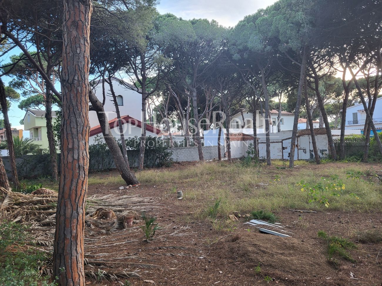 Exclusive Plot for a Single-Family Home in Castelldefels Beach