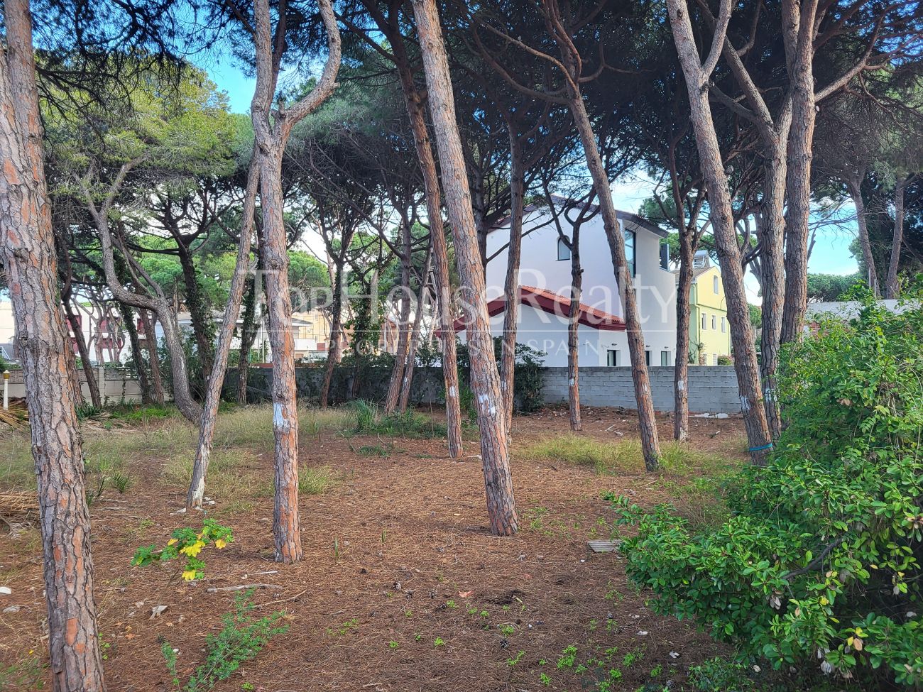 Exclusive Plot for a Single-Family Home in Castelldefels Beach