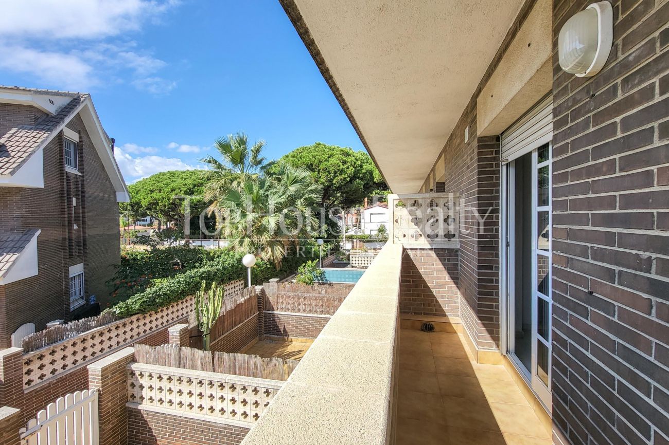 Find Your Ideal Home in Castelldefels