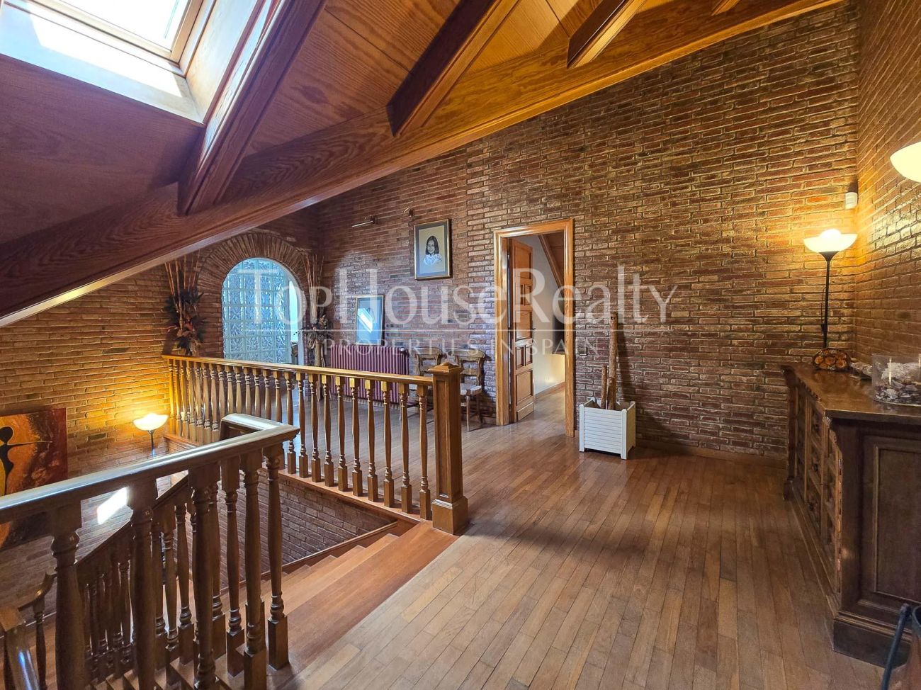 Luxury villa in Begues — unique estate with 6,000 m² plot and high investment potential