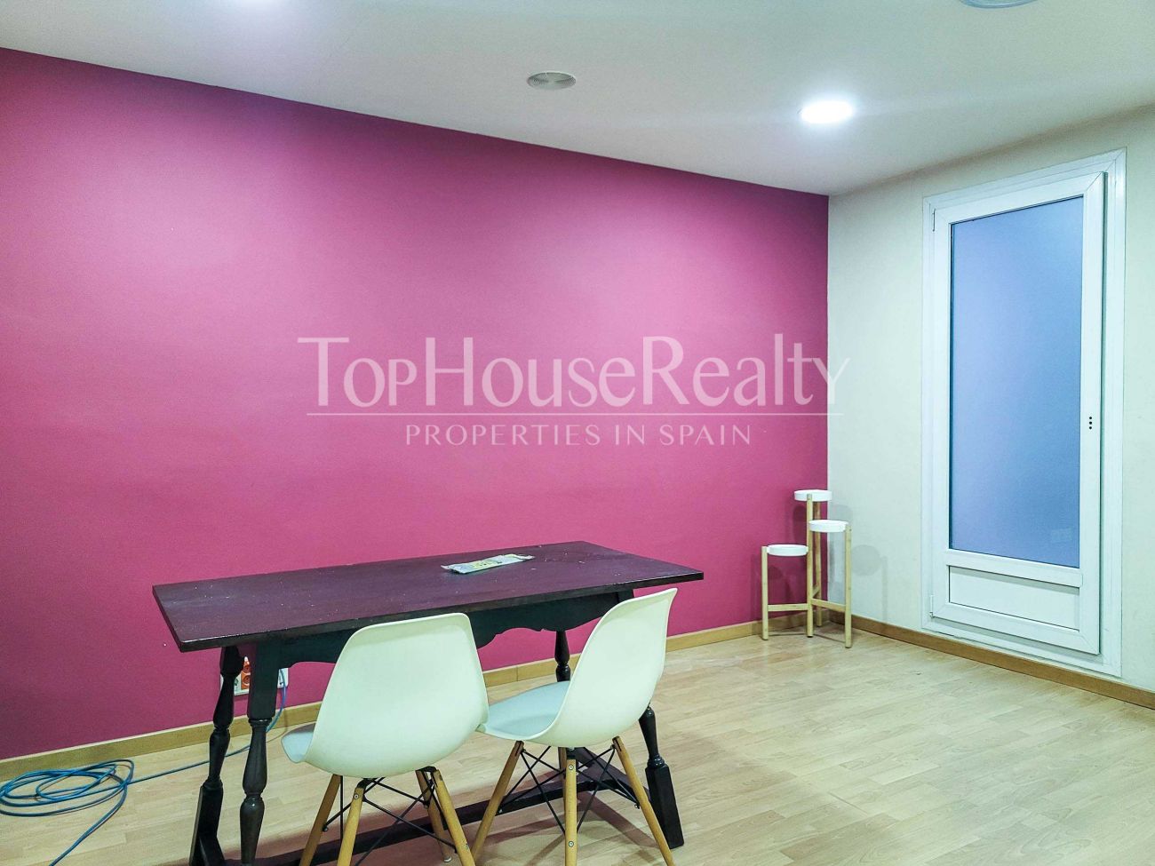 Luxury period property for sale in El Born, Barcelona: prime renovation opportunity on Marquès de l'Argentera