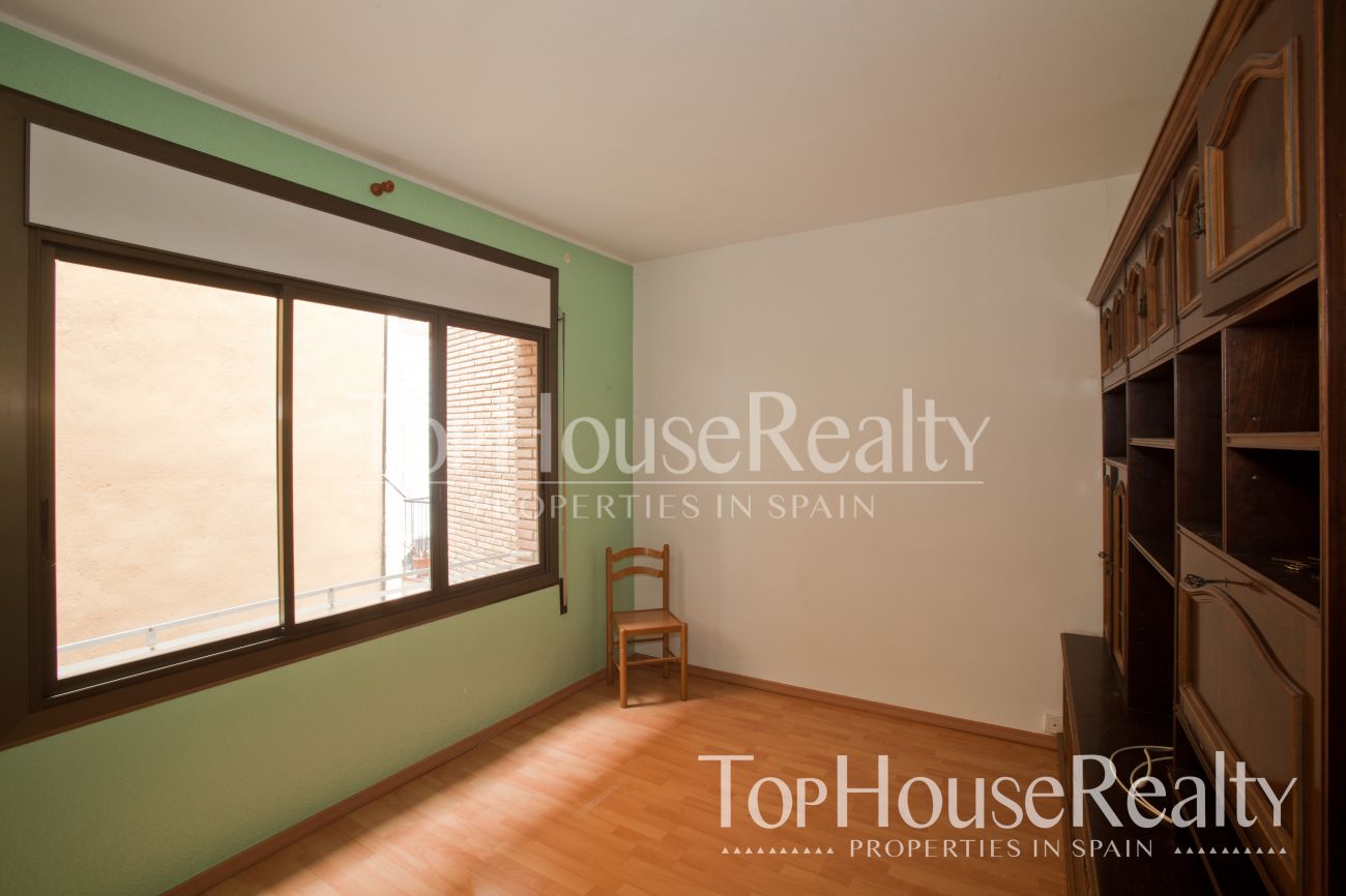 Great investment opportunity, quiet apartment in Eixample