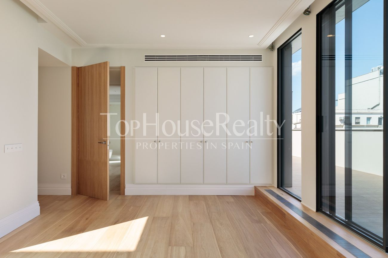 A Symphony of Light in Barcelona