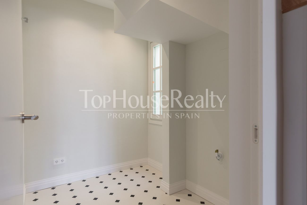 A Symphony of Light in Barcelona