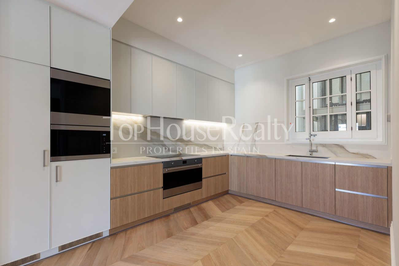 A Symphony of Light in Barcelona