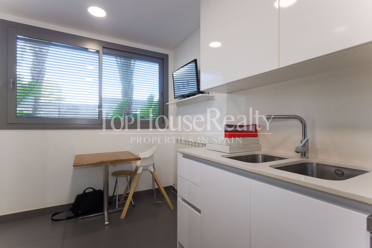 Townhouse in El Vinyet, Sitges — private garden and 5 minutes from the beach