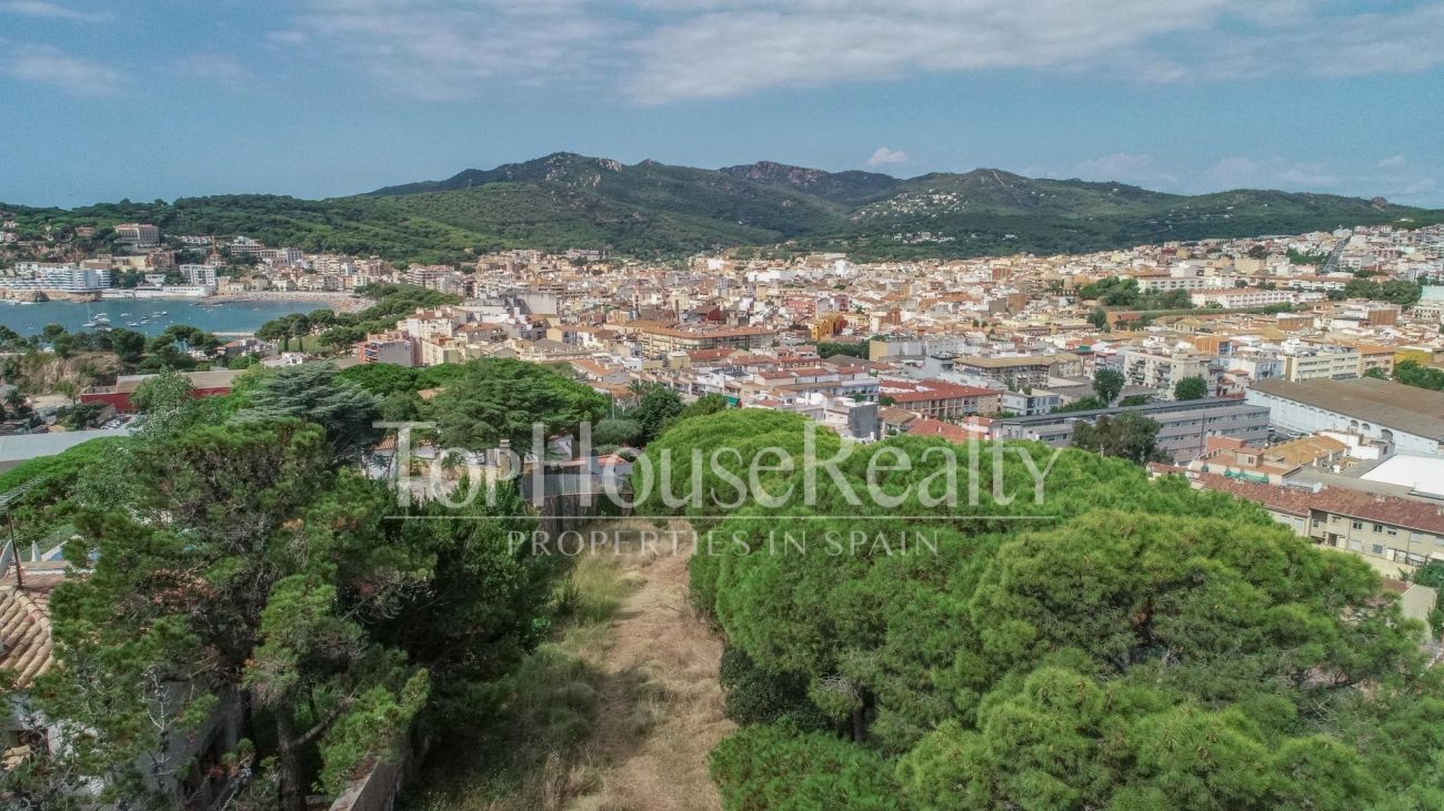 Unique plot with panoramic sea views in Sant Feliu de Guixols