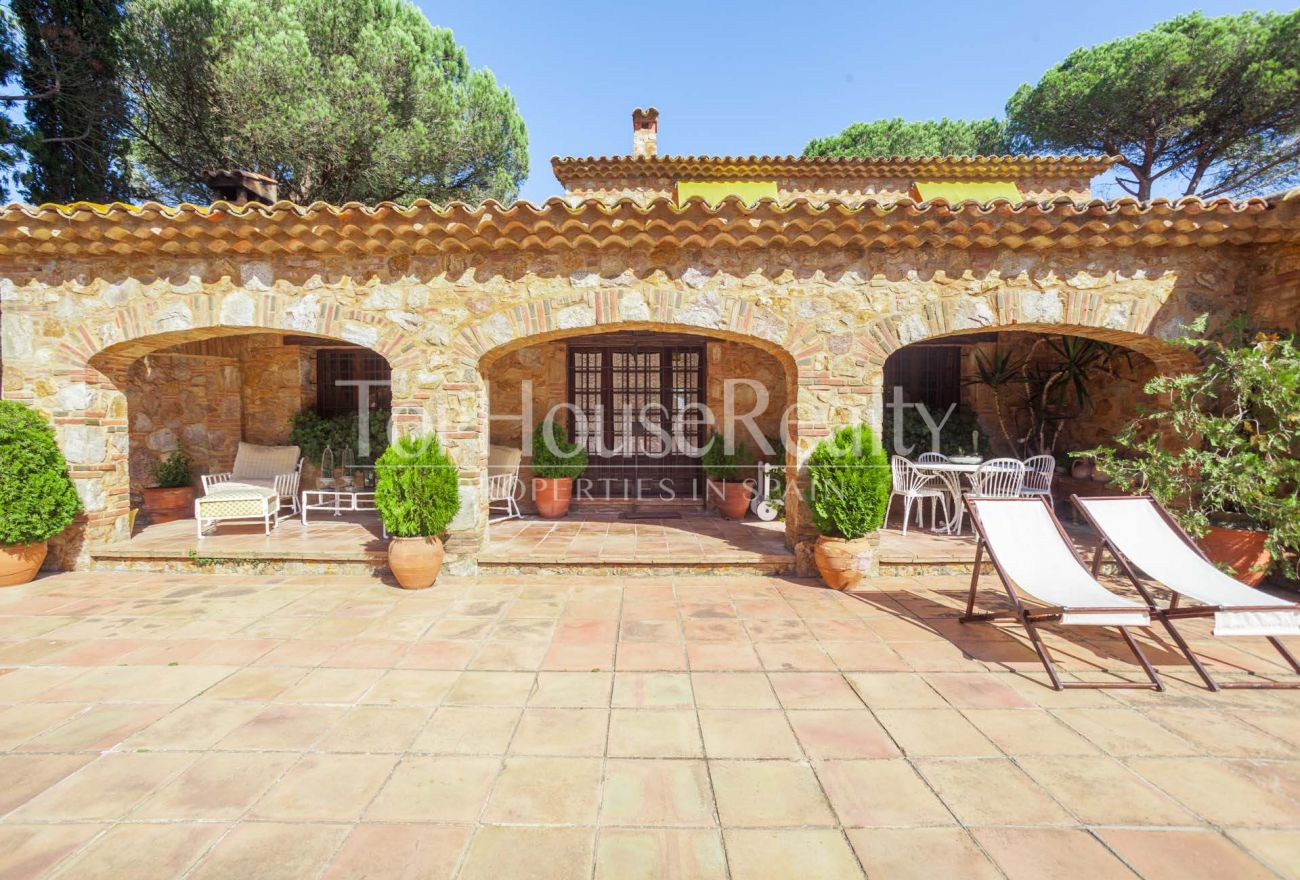 Two properties in Caldes de Malavella