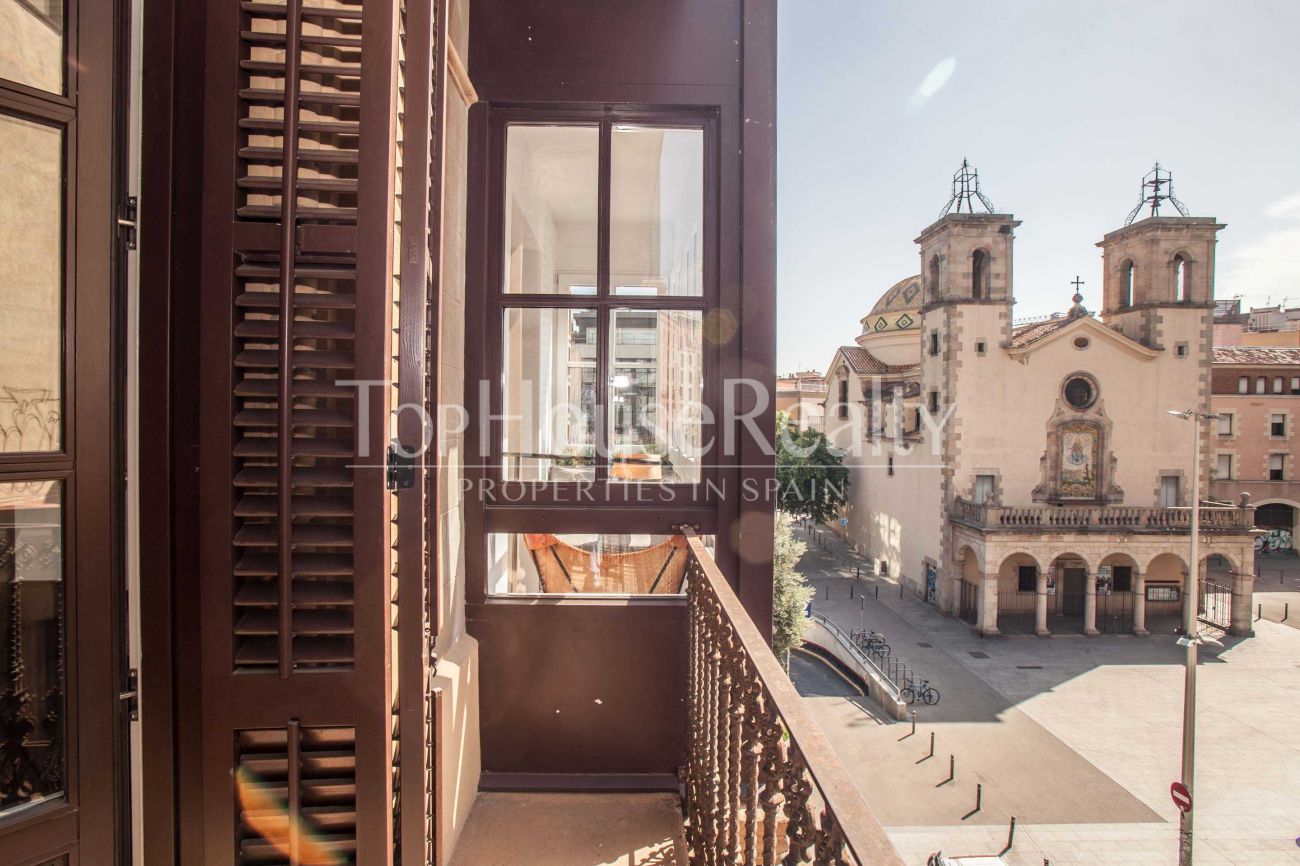 Spectacular apartment in a stately building in the heart of Barcelona