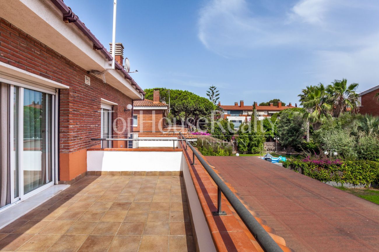 Exclusive home in the best residential area of Gavá Mar