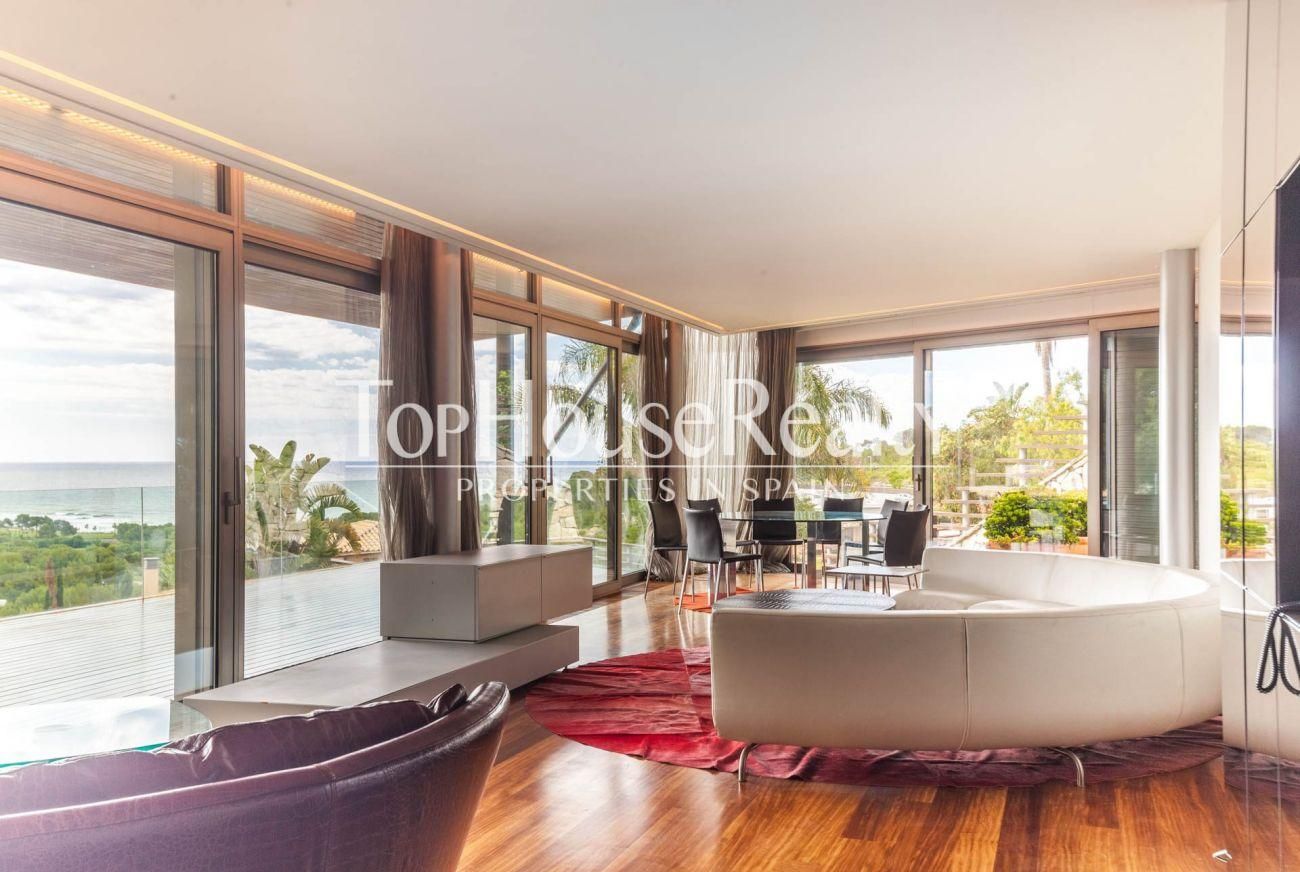 Magnificent modern house with views in Can Girona, Sitges