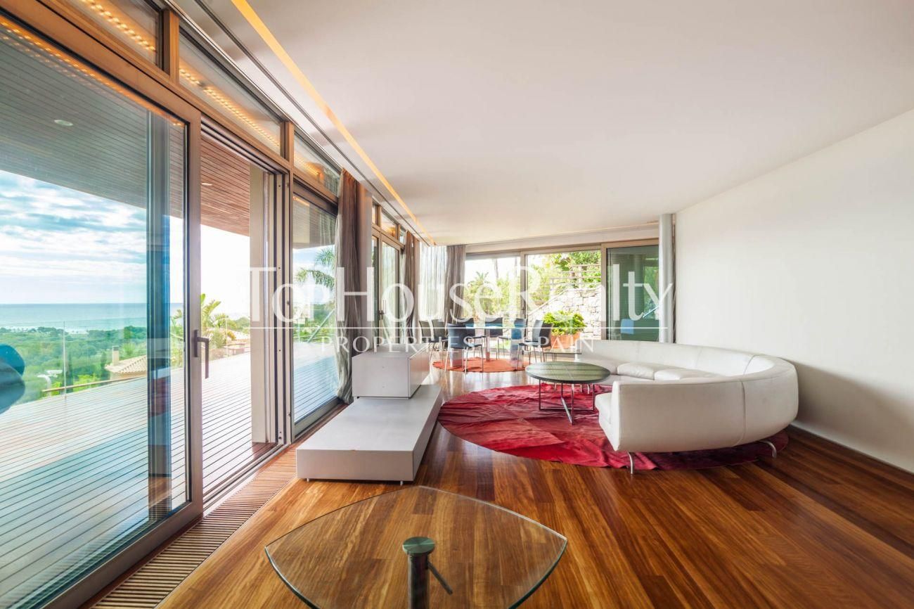 Magnificent modern house with views in Can Girona, Sitges