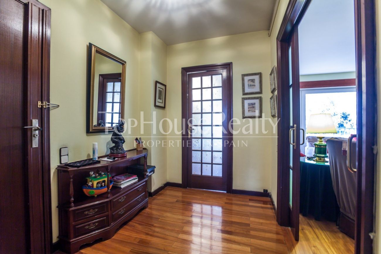 Spectacular and bright home in one of the most sought-after areas of the city of Barcelona