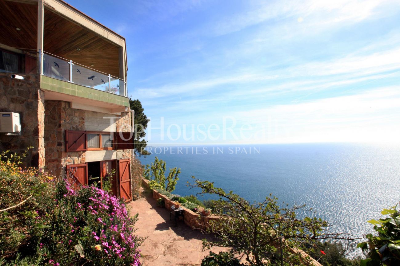 Spectacular house with best views in Cala Giverola