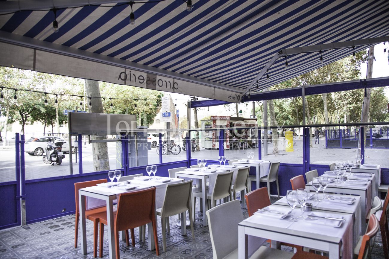 Fully functioning excellent restaurant in Barceloneta
