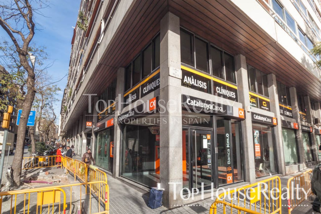 Commercial property for investment in an exclusive area of Barcelona