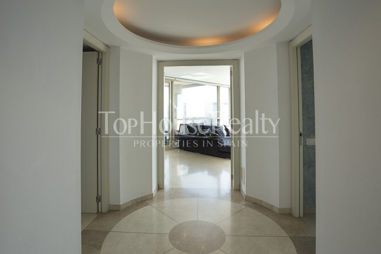 Apartment with spectacular sea views for rent in Barcelona