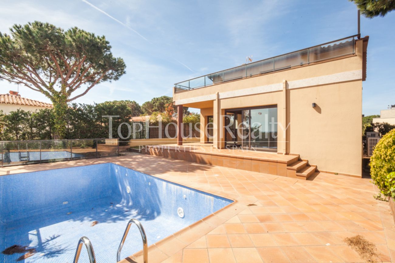 New house with amazing views in Sant Feliu de Guixols