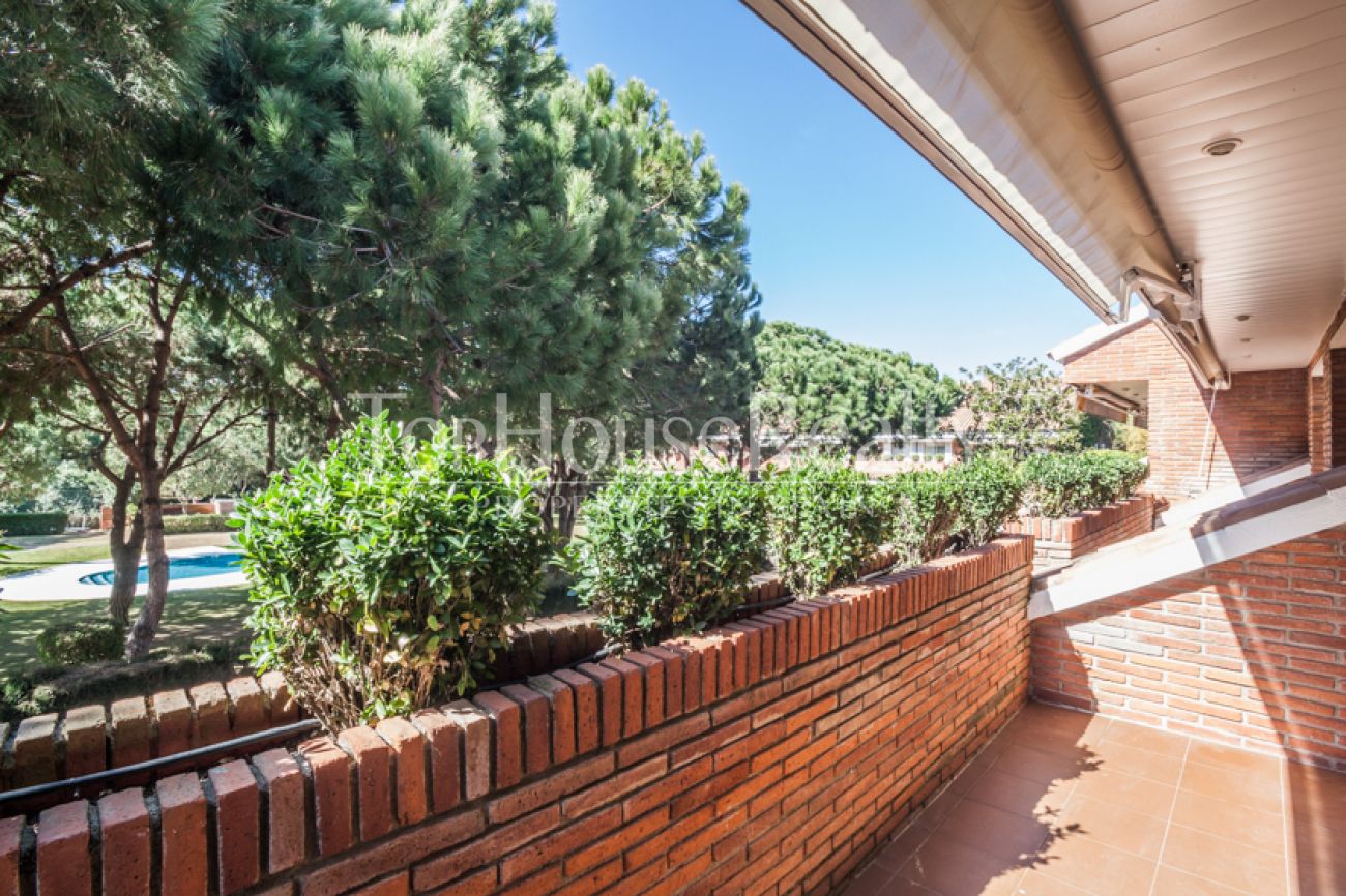 Semi-detached house in the best residential complex of Gavà Mar