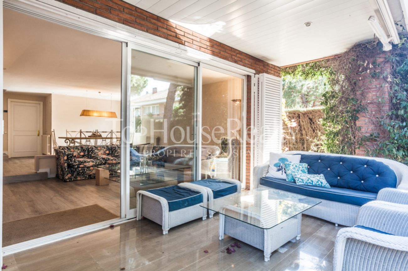Semi-detached house in the best residential complex of Gavà Mar