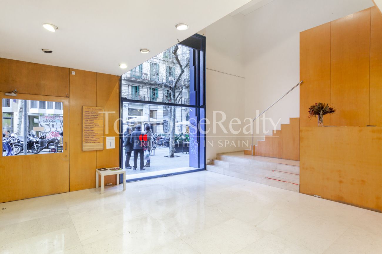 Big commercial property in Eixample