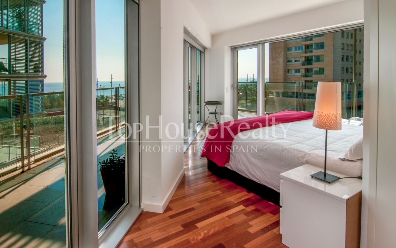 Magnificent penthouse for rent in Selva de Mar