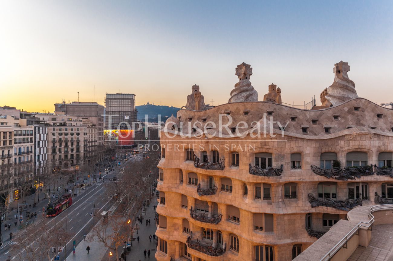 Spectacular flat in front of la Pedrera