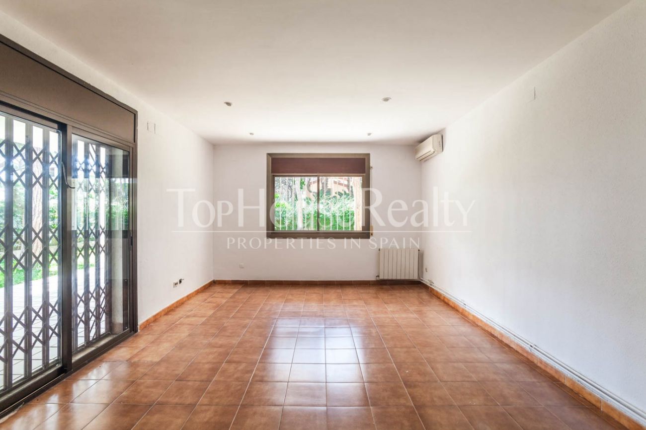Large house in the best area of Castelldefels