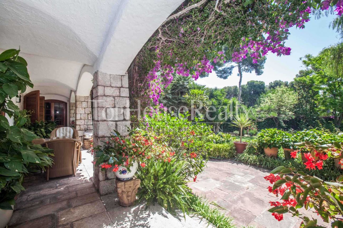 Spectacular mansion close to the beach in Sitges