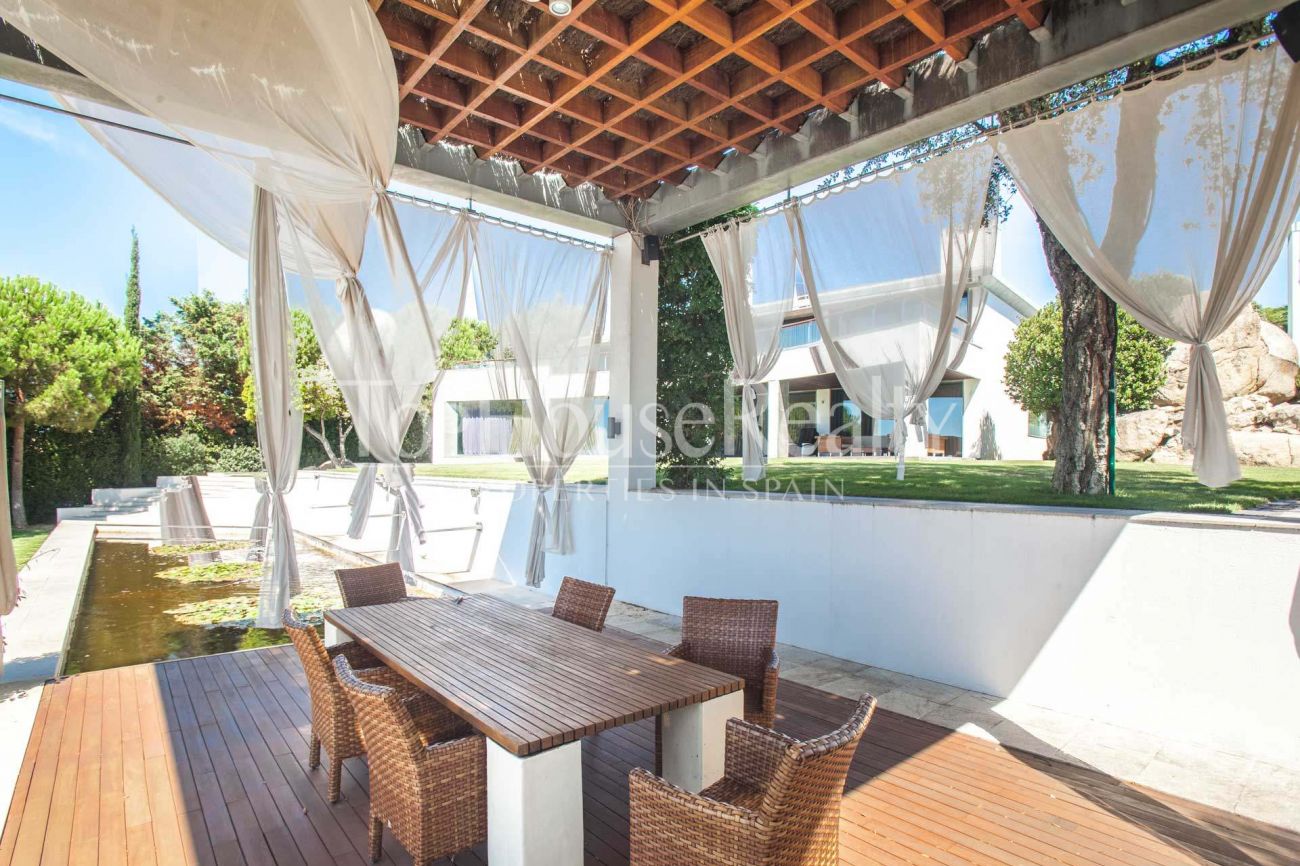 Exceptional  luxury villa at the top of the Supermaresme