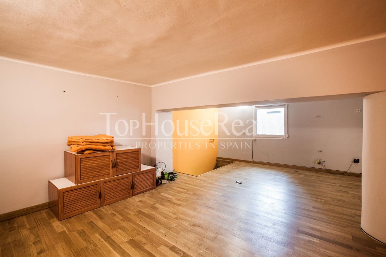 Fantastic premise for rent in Sant Antoni