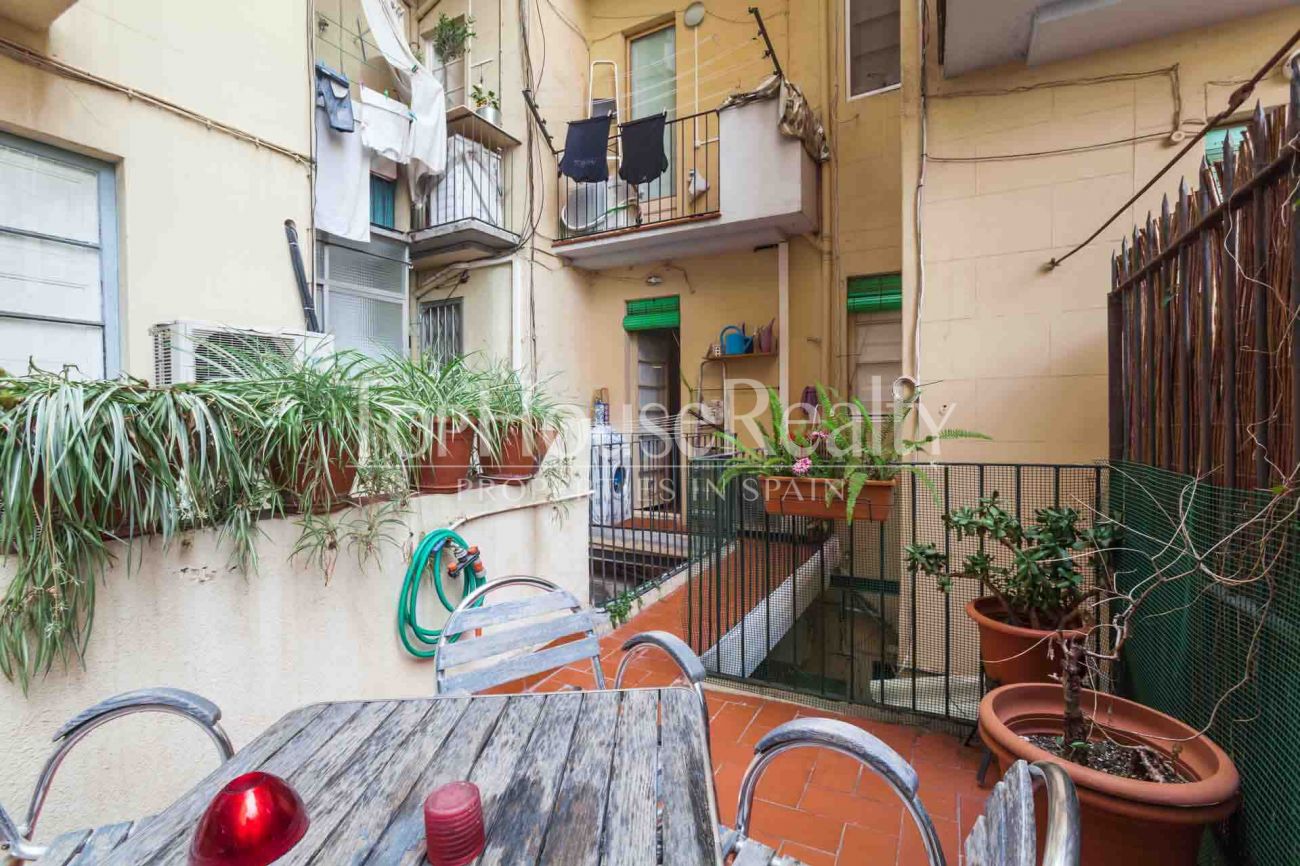 Charismatic property with tourist license