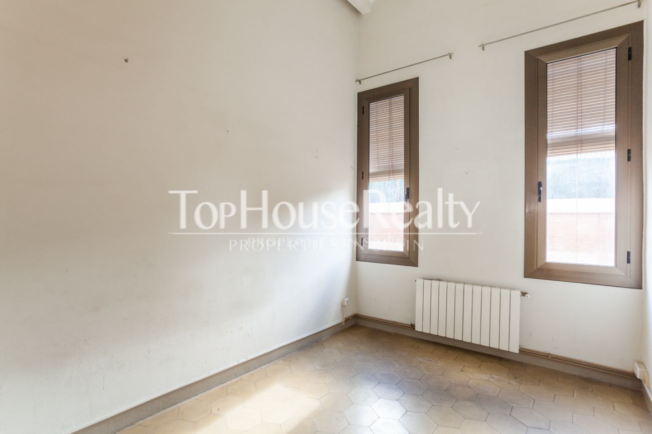 Charismatic flat for sale in Gracia