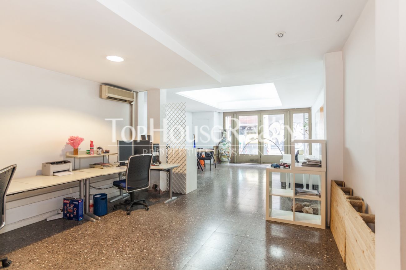 Commercial property on carrer Saragossa