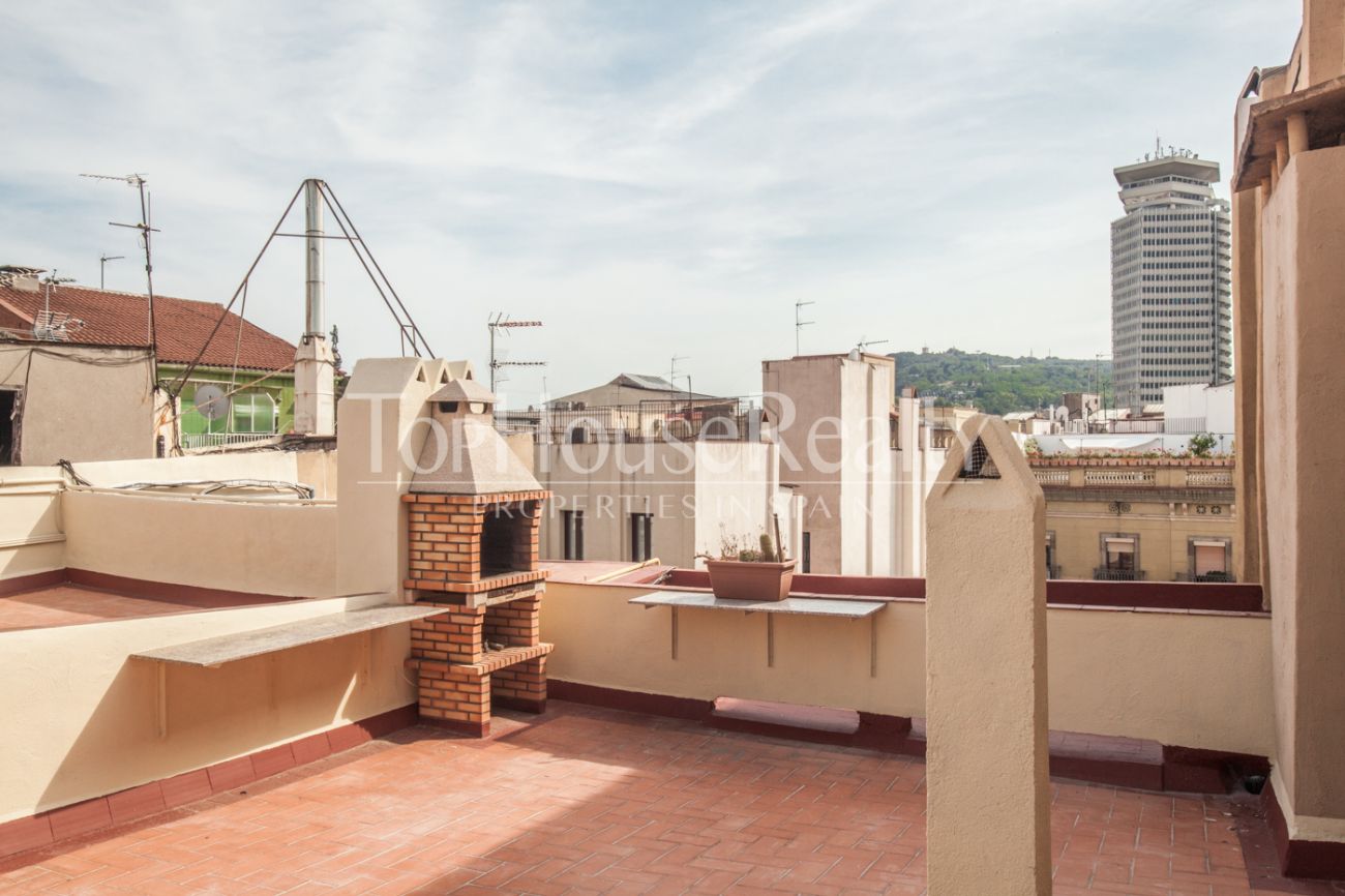 Two apartments for sale in el Gòtic district