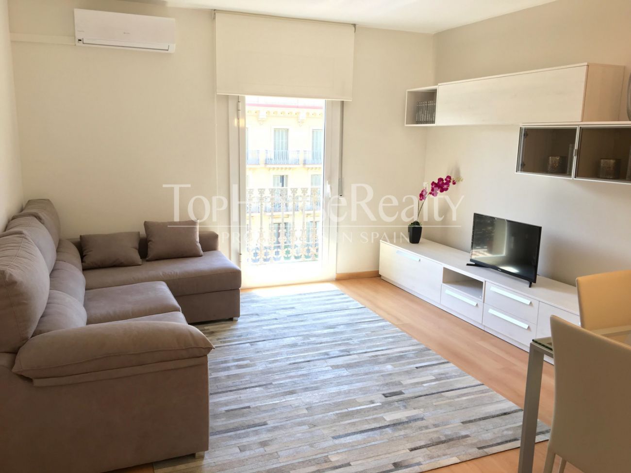 Ideal flat for rent on Aragón Street