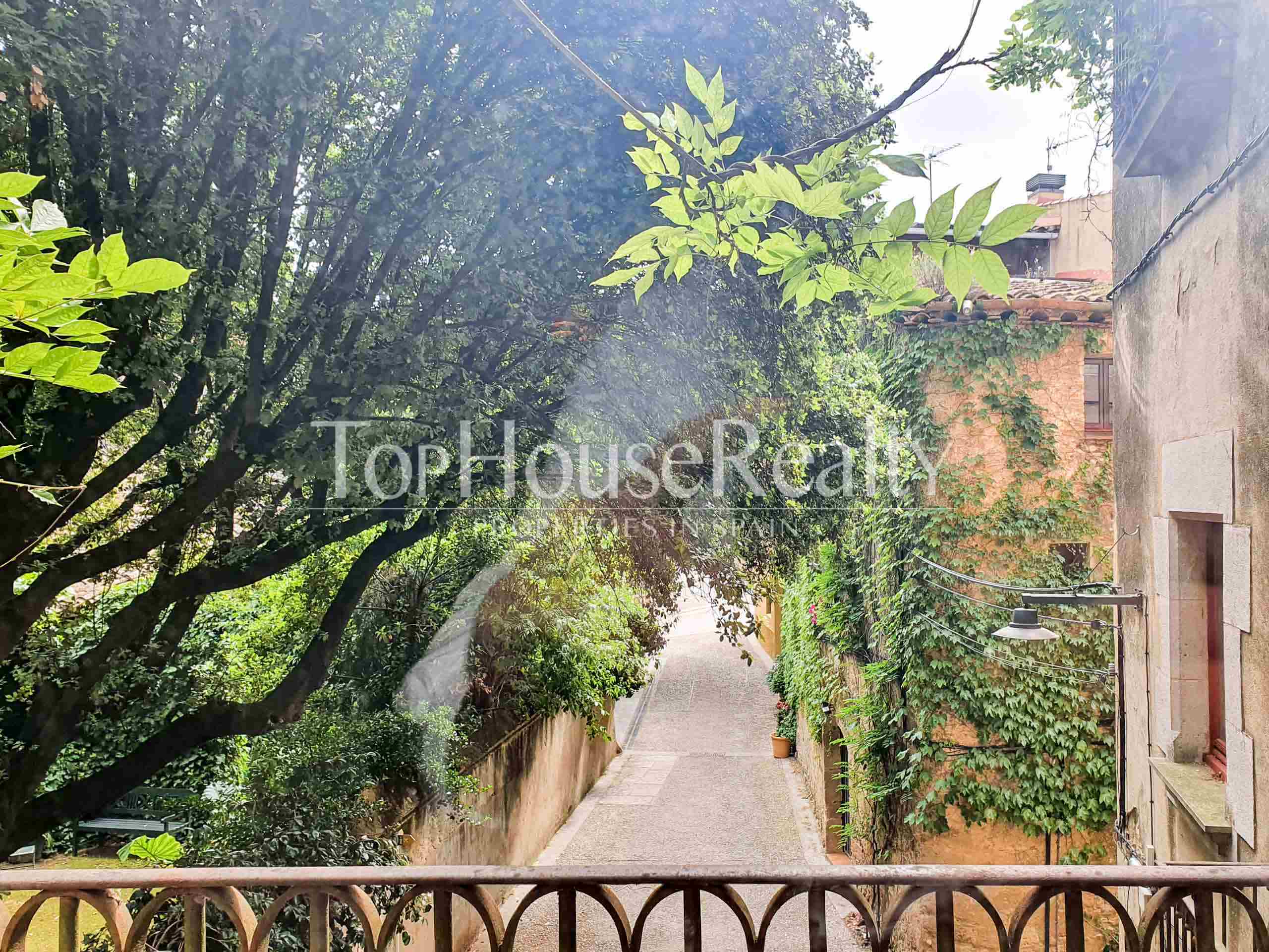 17th century mansion in the Emporda