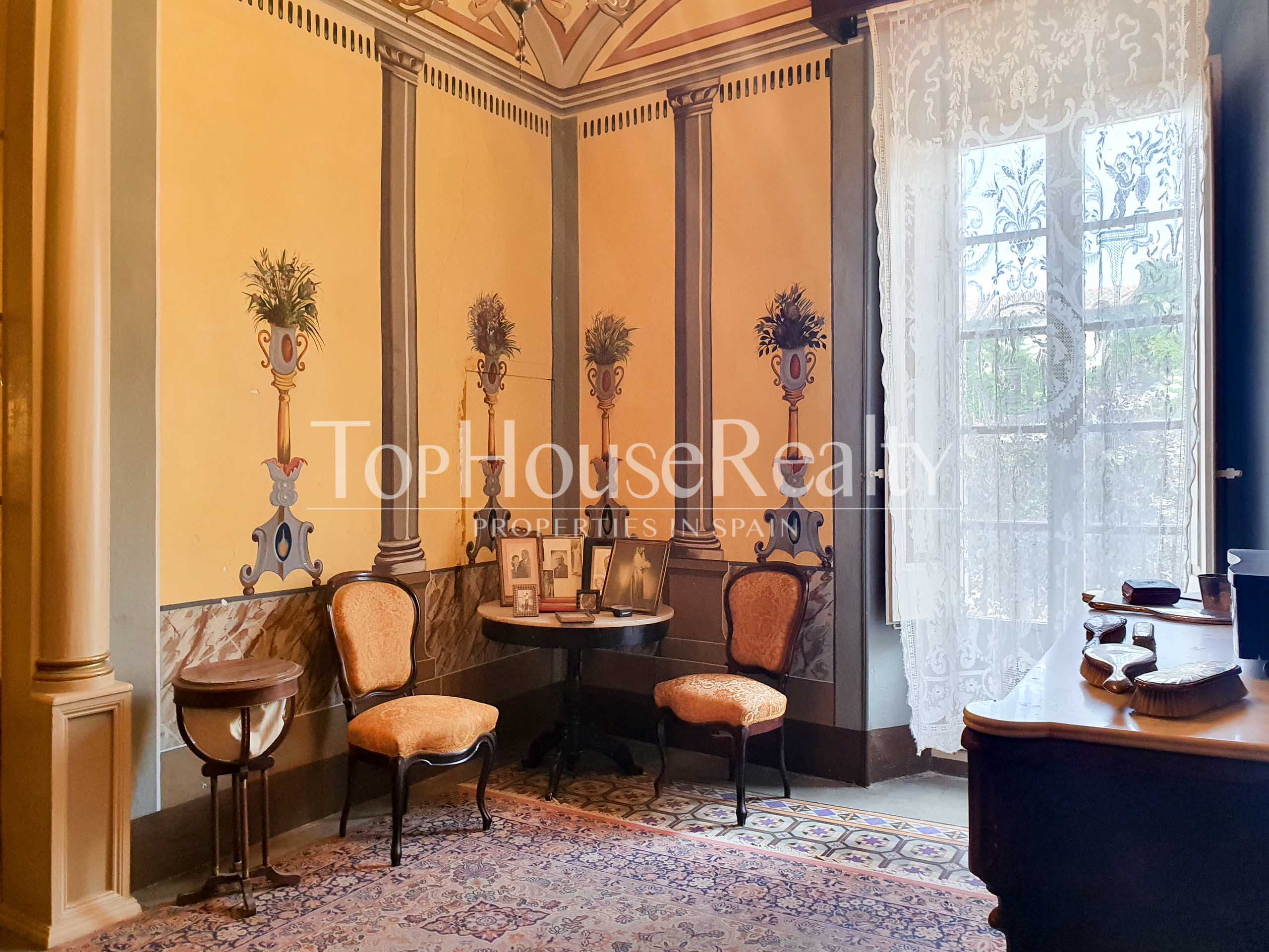 17th century mansion in the Emporda