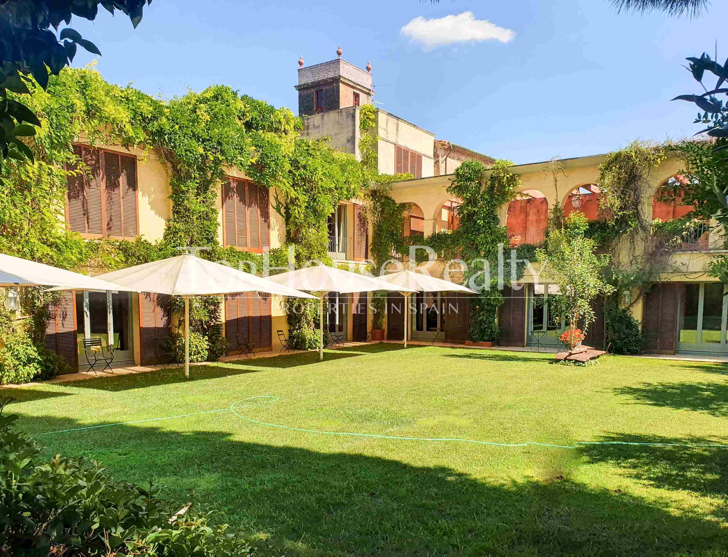 17th century mansion in the Emporda