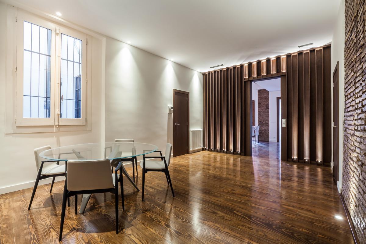 Rehabilitation of apartment in Fonollar Palace, Barcelona.