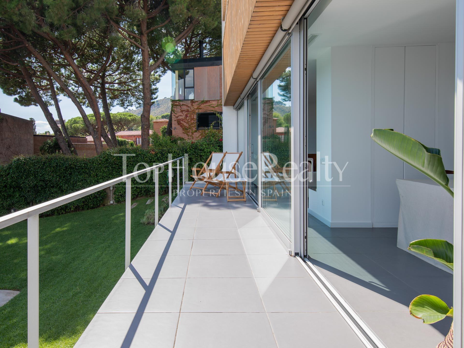 Large modern house in Pedralbes with panoramic views of Barcelona